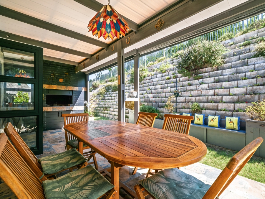 2 Bedroom Property for Sale in The Village Western Cape